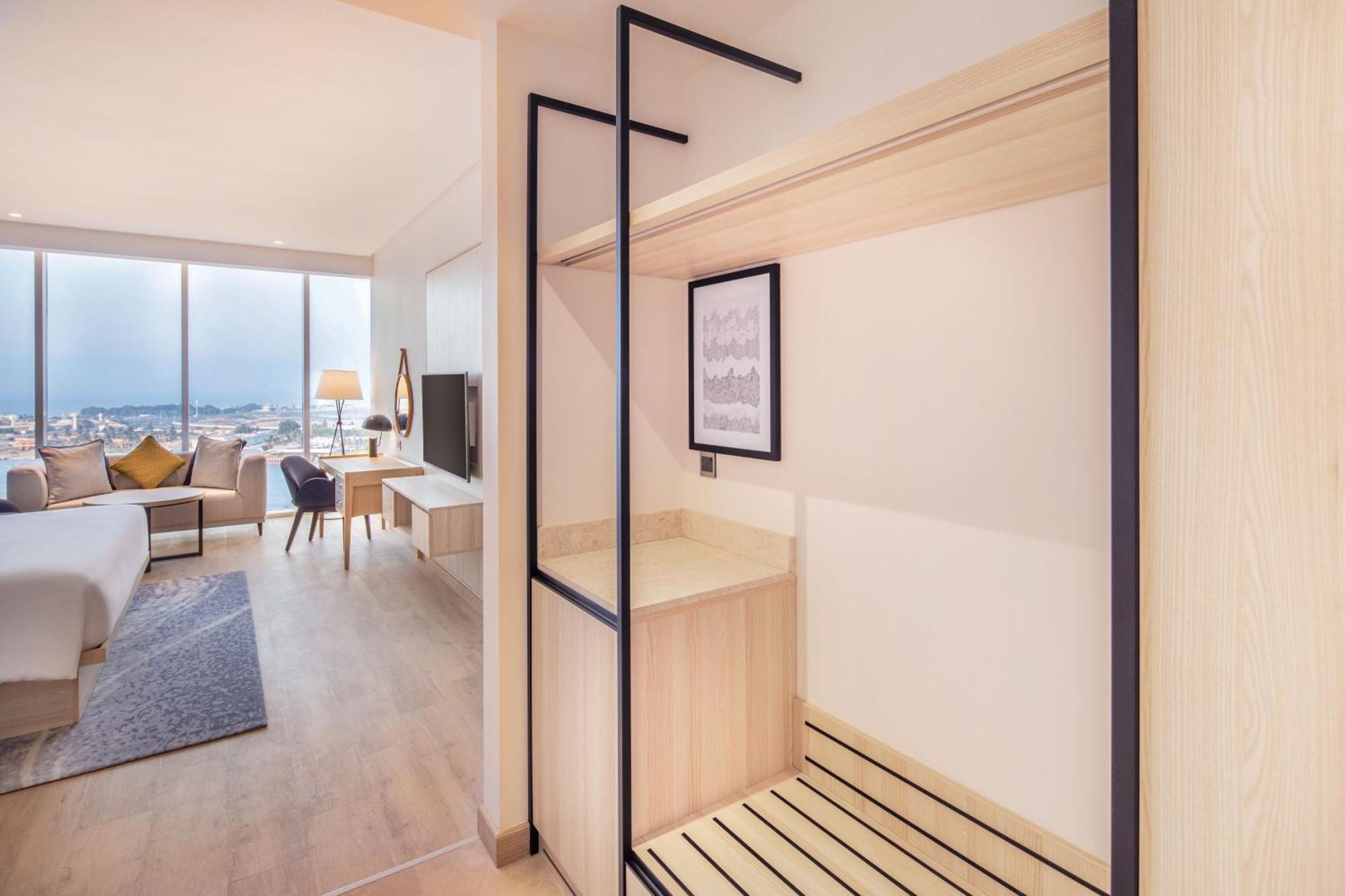Four Points By Sheraton Jeddah Corniche Экстерьер фото